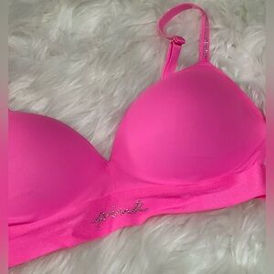 VS PINK BRA--HOT PINK